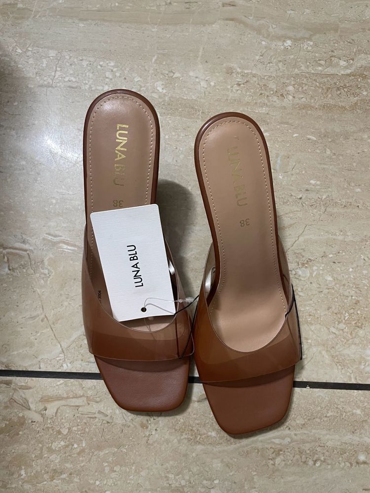 Stylish Kitten Heel Mules