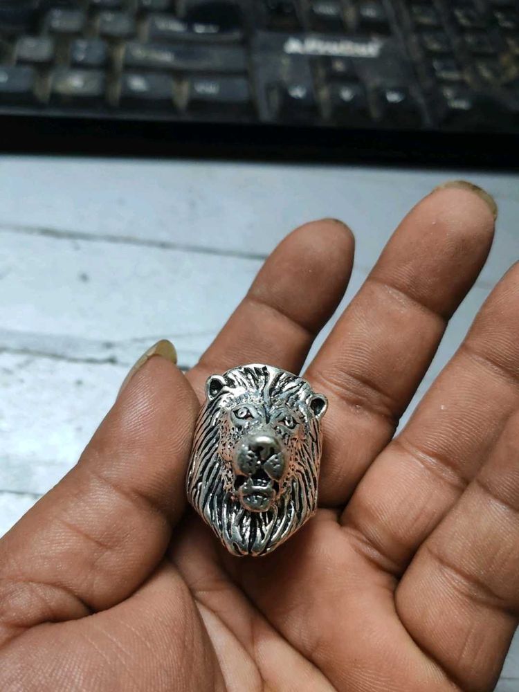 Rude Lion Head Ring Size 20