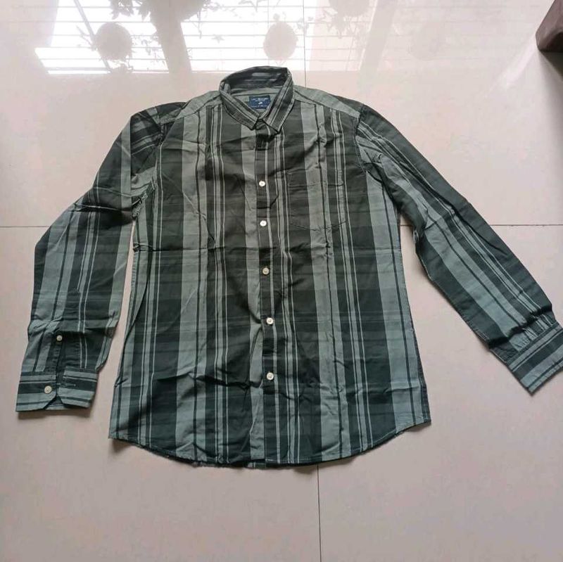 Men's Checkered Long Sleeve Shirt