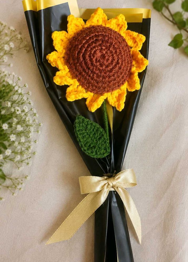 Handmade Crochet Sunflowers 🌻, rose🌹