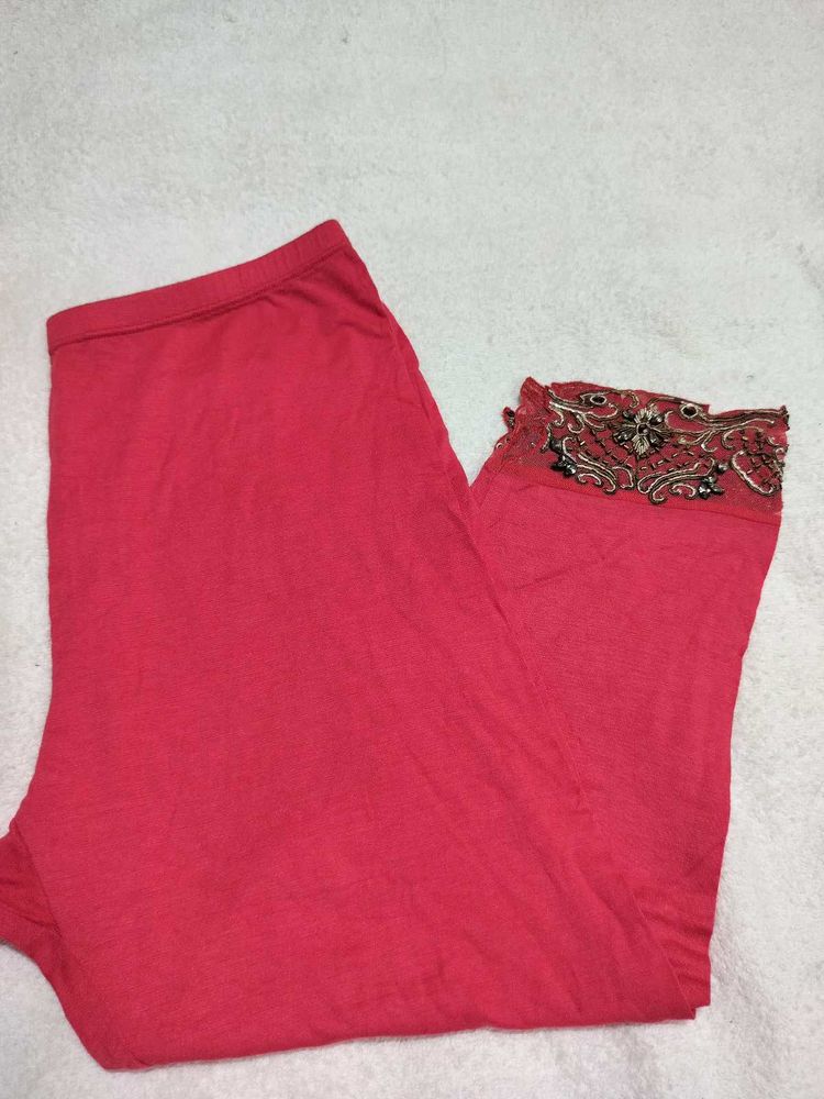Coral Lace Trim Capri Leggings