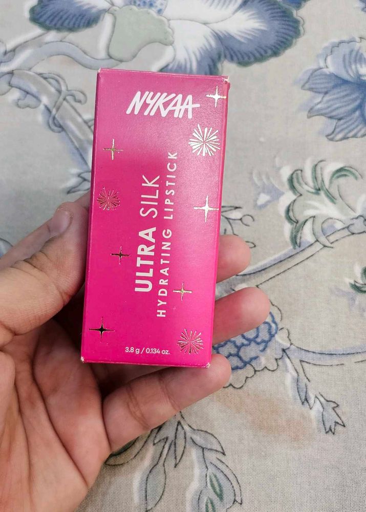 Nykaa Ultra Silk Hydrating Lipstick