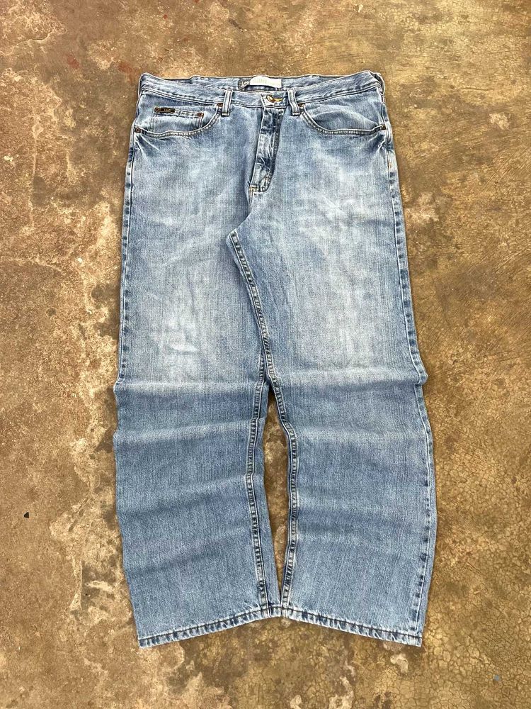 Men's Light Wash Denim Jeans