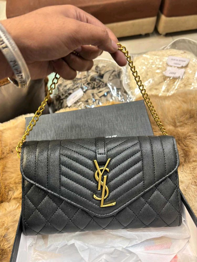 Saint Laurent Black shoulder bag