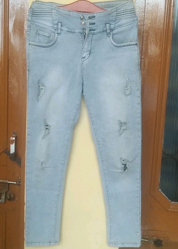 Cutting Jeans