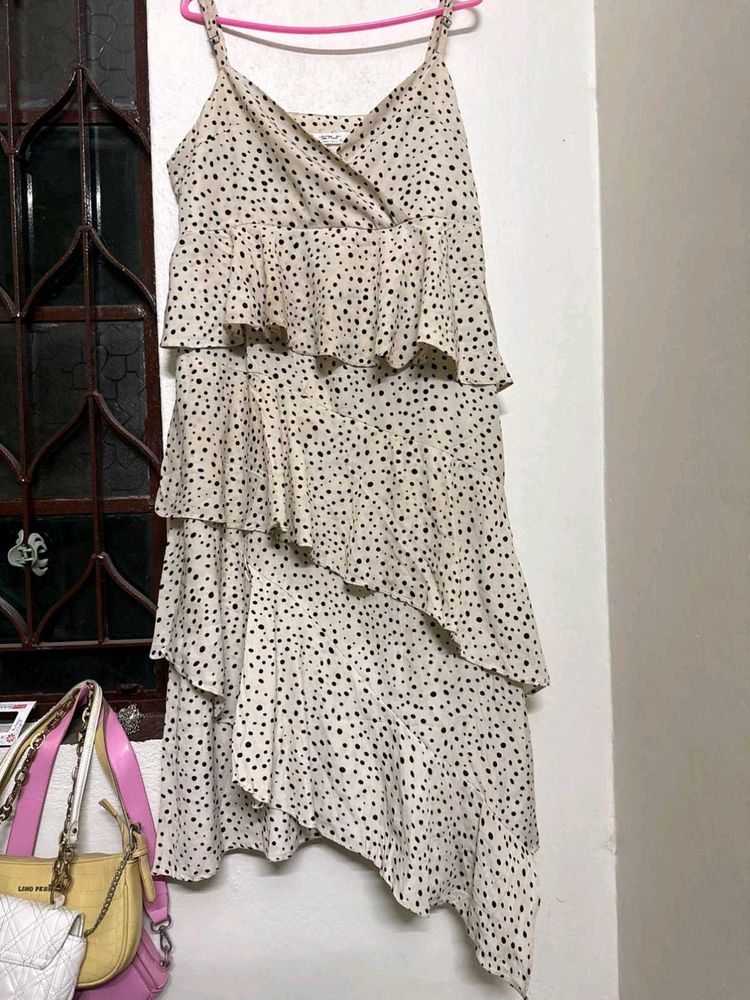 Chic Vintage style Polka Dot Ruffle Dress🤍