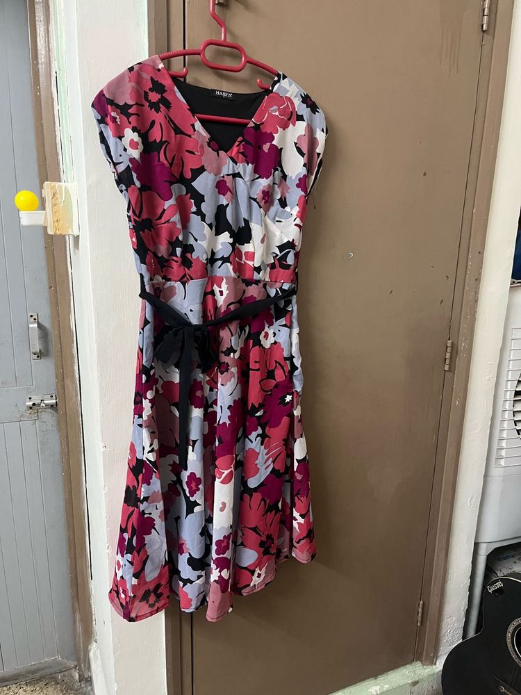 Floral Print Dress with Belt