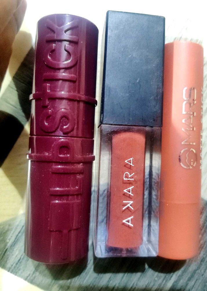 Bundle of Lipsticks