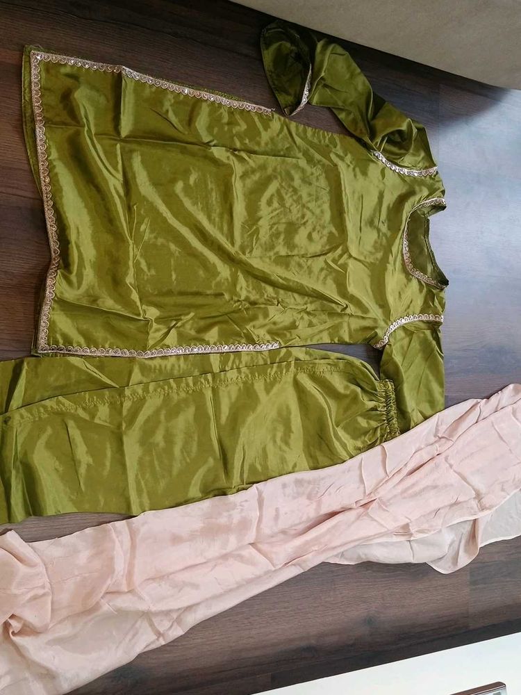 Elegant Olive Kurta Set with Dupatta