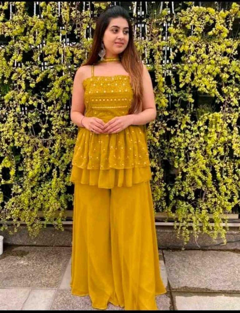 Elegant yellow tiered kurta set