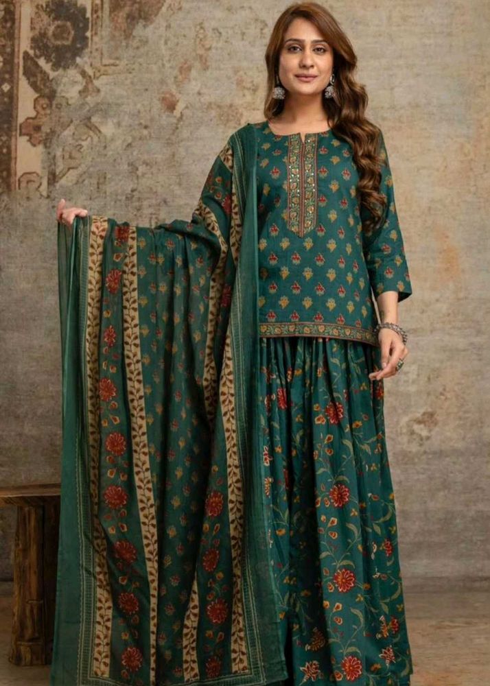 Beautiful Teal Floral Print Kurta Set