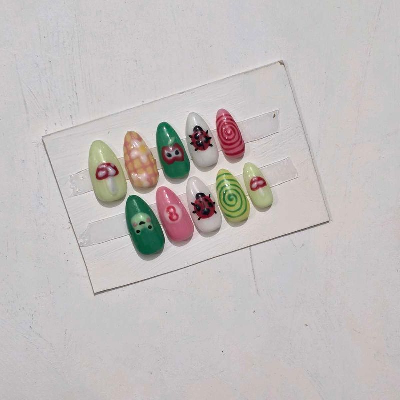 Cute Press-On Nails Set