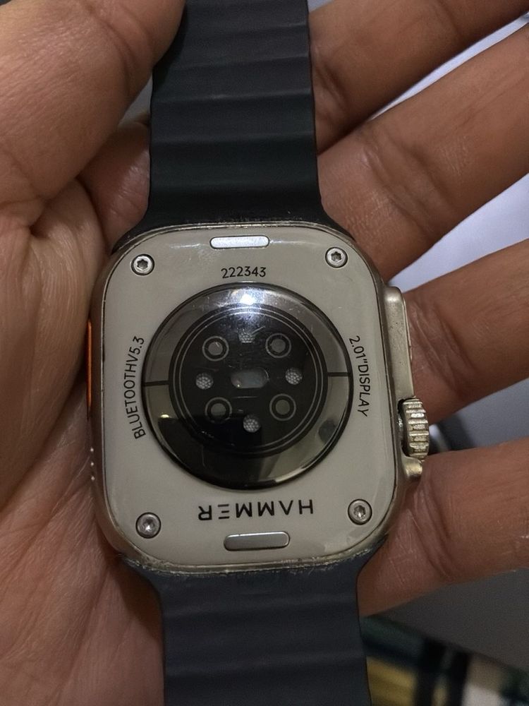 Hammer Smartwatch for Fitness Tracking