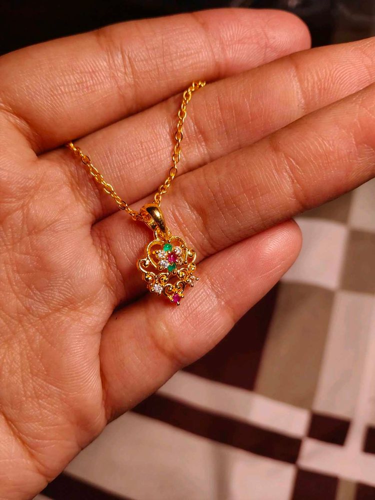 Elegant Gold- Tone Pendant Necklace