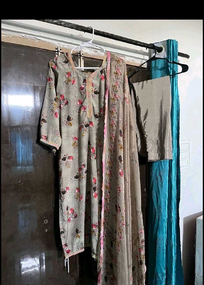 Floral Print Kurta Set with Dupatta