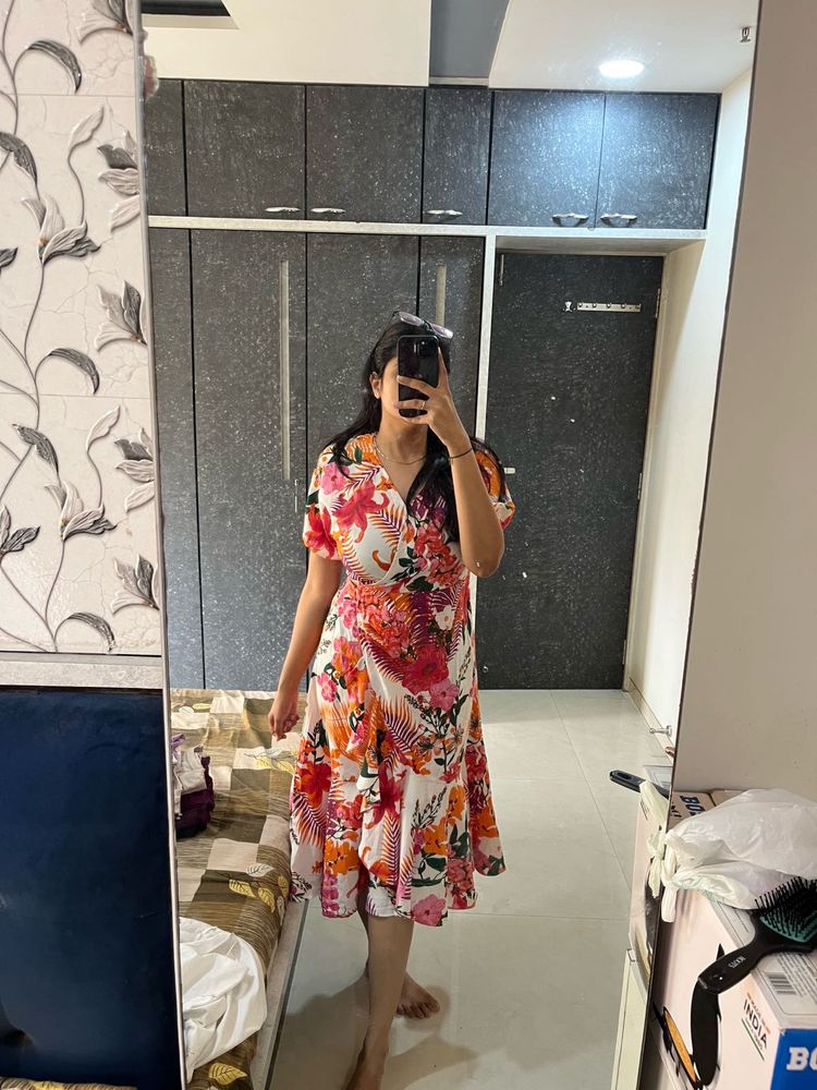 Floral Print Dress - Perfect for Summer!