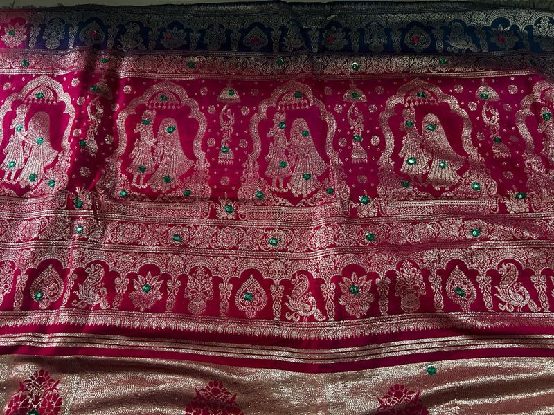 Exquisite Banarasi Silk Saree with blouse peice
