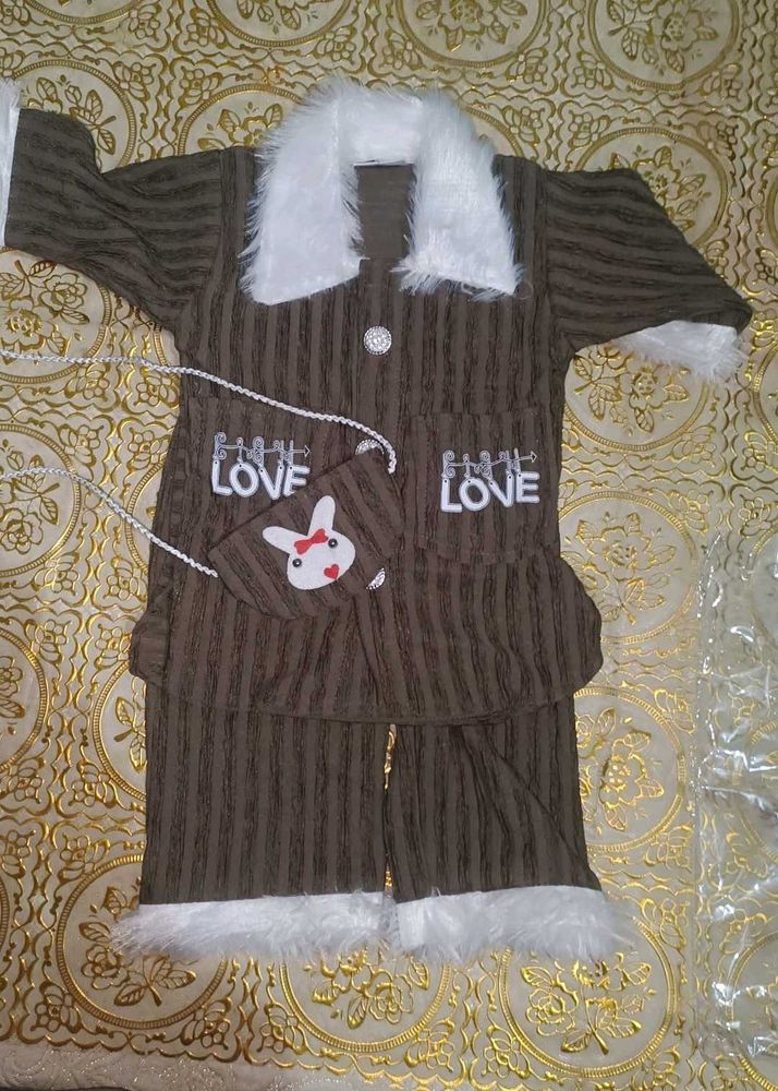 Cute Brown Striped Outfit