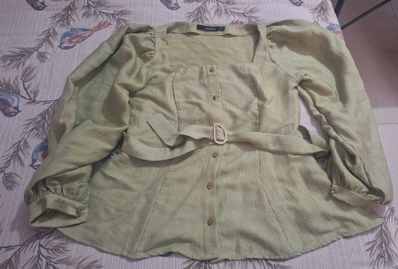 Stylish Puff Sleeve Belted Top