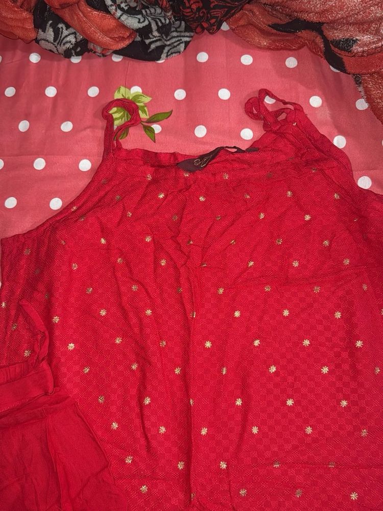 Elegant Red Kurta Set with Golden Motifs