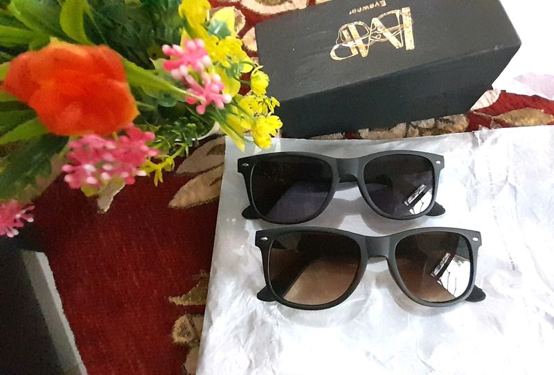 Two Pairs of Sunglasses Discount-Rs40
