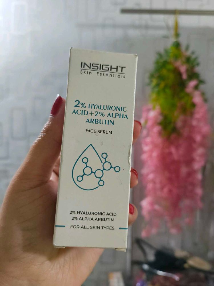 Insight 2% Hyaluronic Acid Face Serum