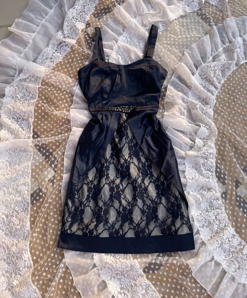 Elegant Navy Lace Detail Dress