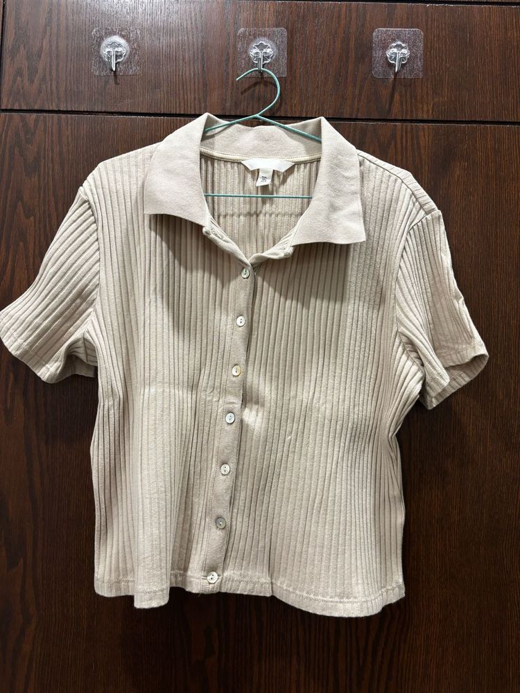 H&amp;M Ribbed Collared Short Sleeve Crop Top