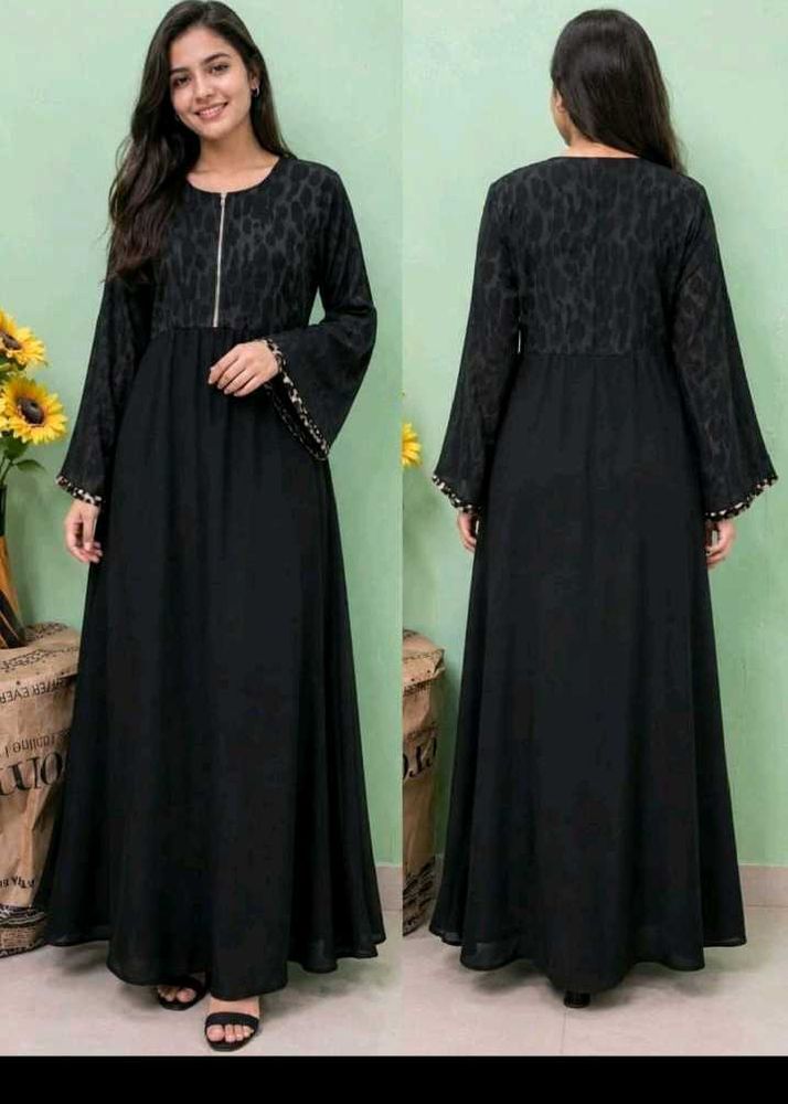Elegant Black Maxi Dress with Bell Sleeves