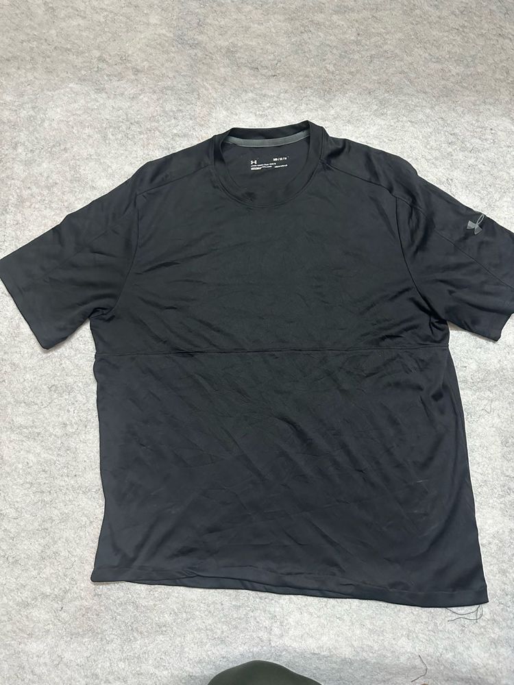 Under Armour Black T-Shirt