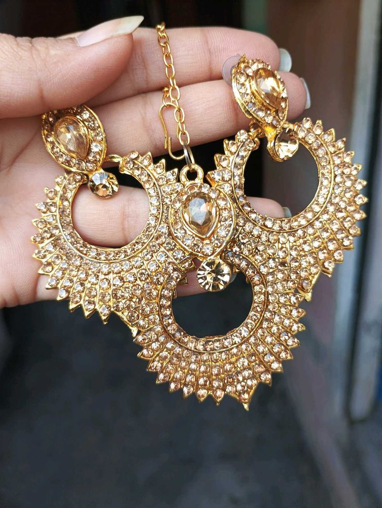 Golden  Earrings and Maang Tikka