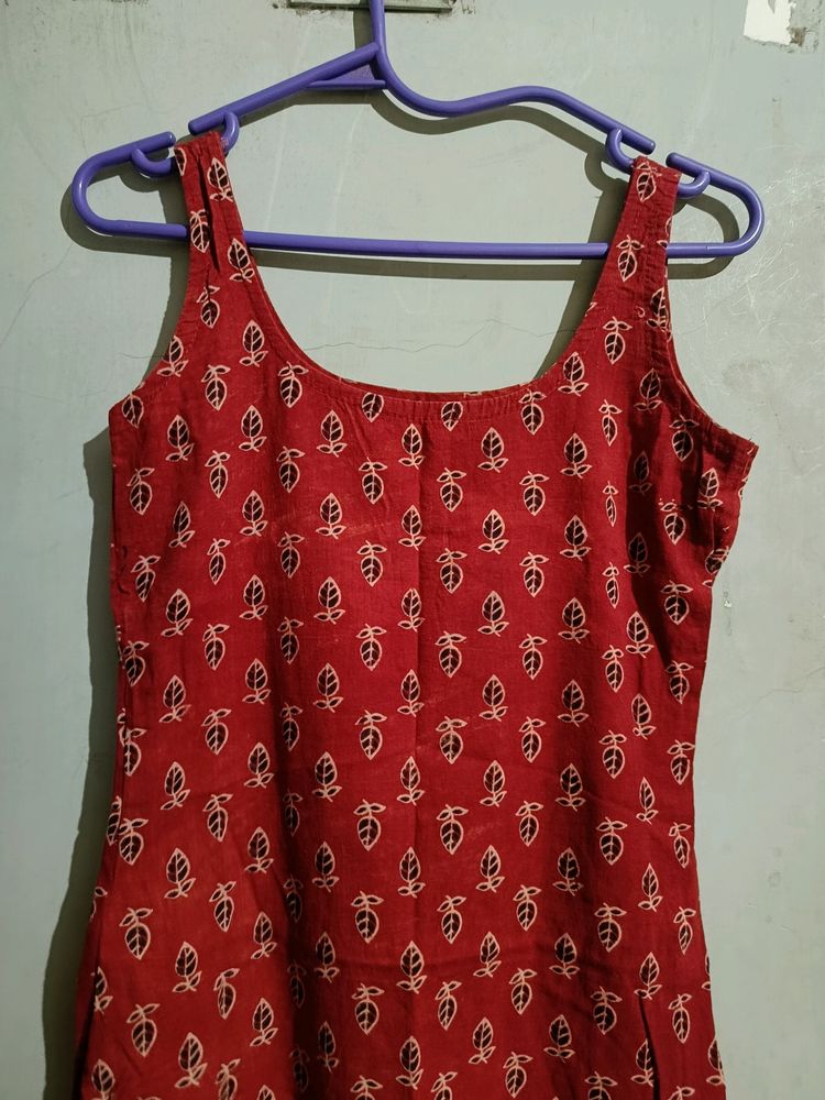 Ajrakh Print Sleeveless Kurti