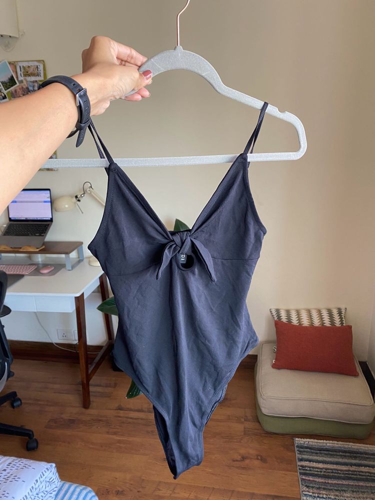 H&amp;M Tie Front Black Bodysuit