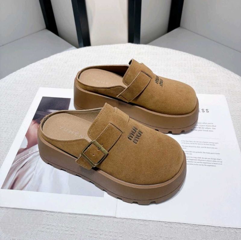 Chic Suede Platform Clogs
