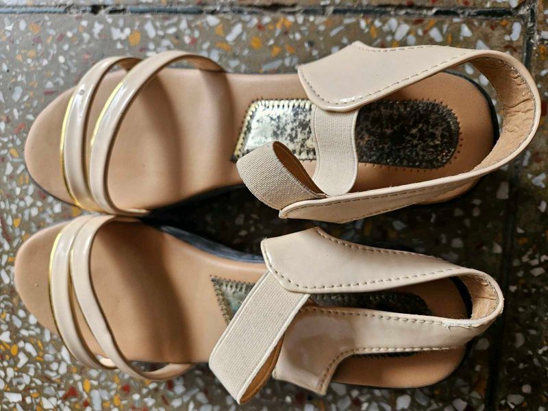 Sandals 👡