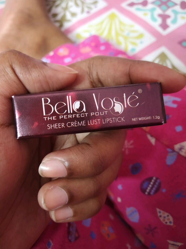 Bella Voste Lipstick (Shade M-20)