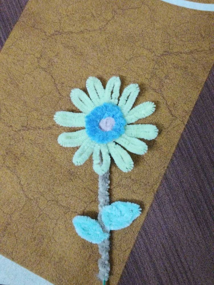 Handmade Pipe Cleaner Flower Decor