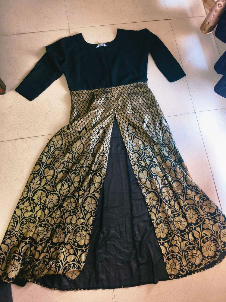 Elegant Black &amp; Gold Maxi Dress