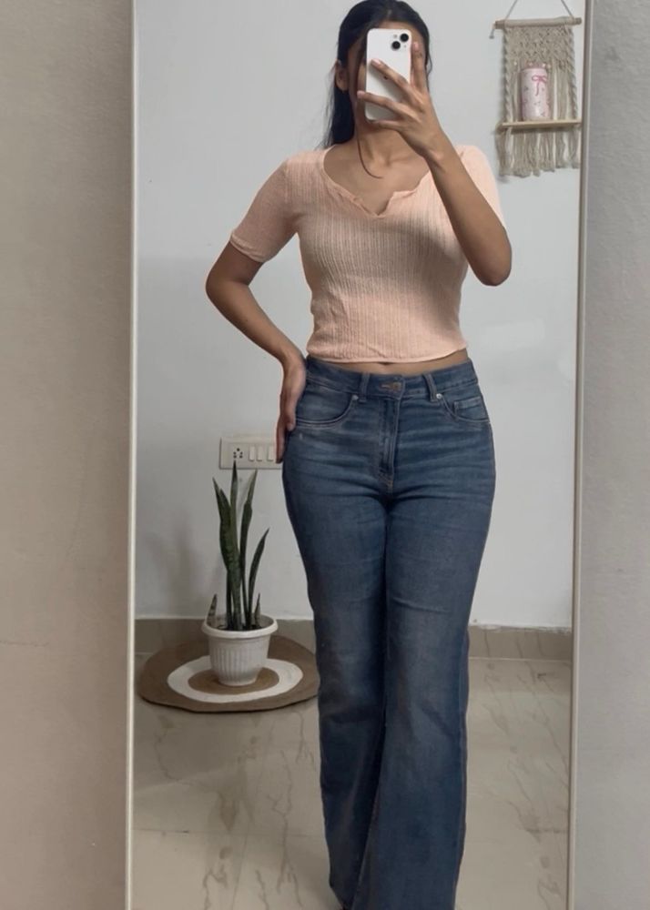 uniqlo peach top