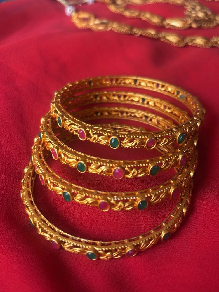 Gold Bangle Set