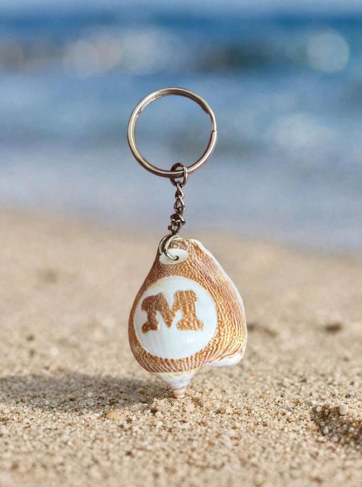 🐚✨ PERSONALIZED INITIAL SEASHELL KEYCHAIN – GOLD