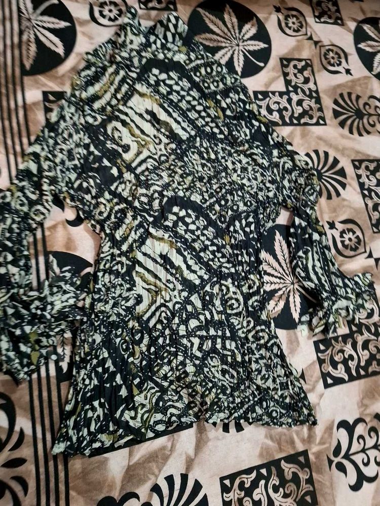Unique Print shirt