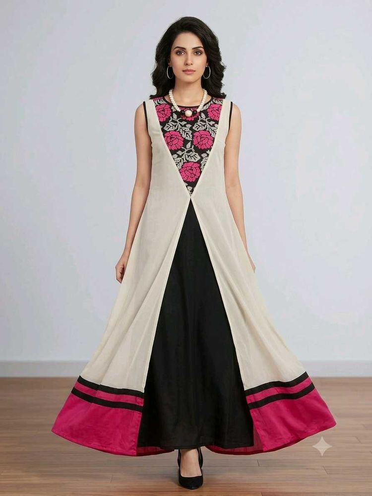 Elegant Ethnic Gown with Floral Embroidery