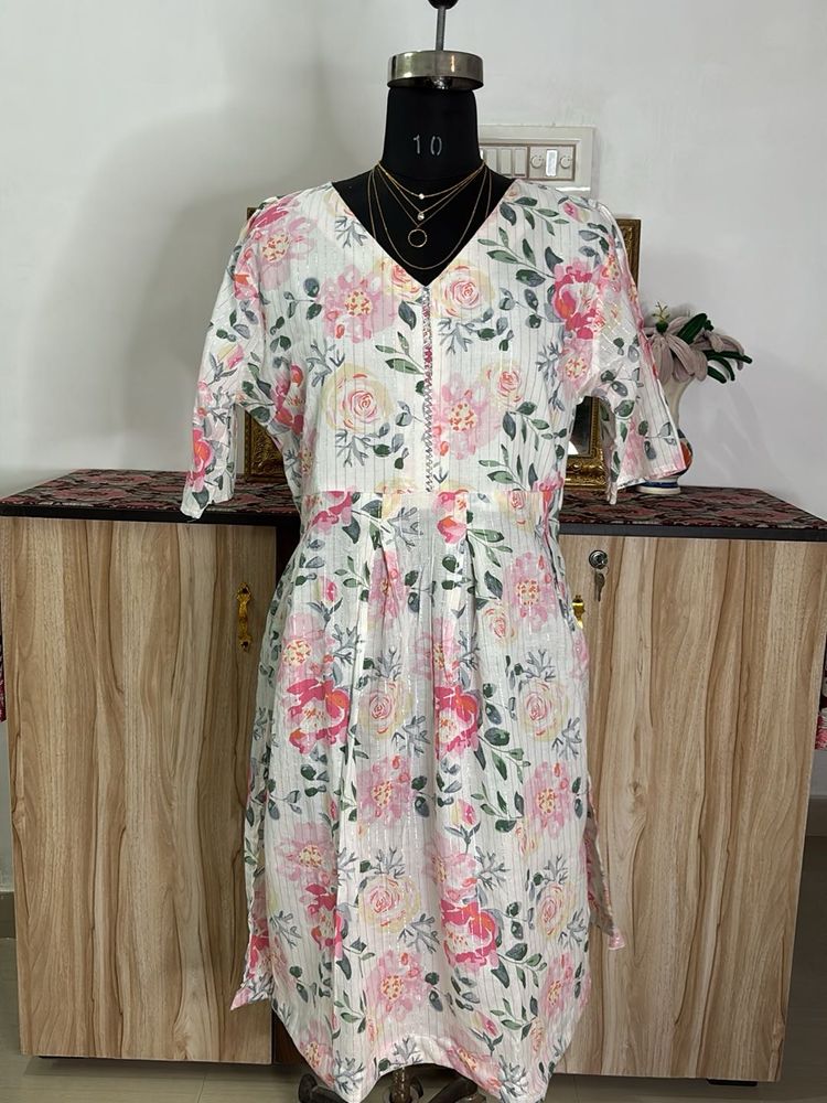 Floral Print V-Neck Kurta