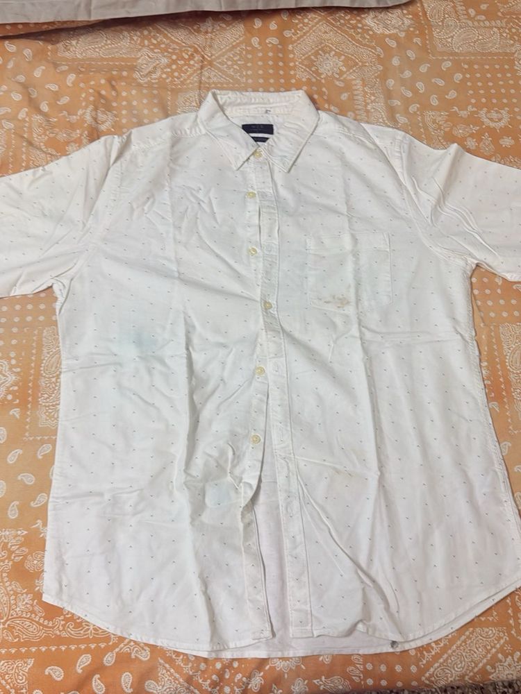 Men's White Short Sleeve Button-Up Shirt