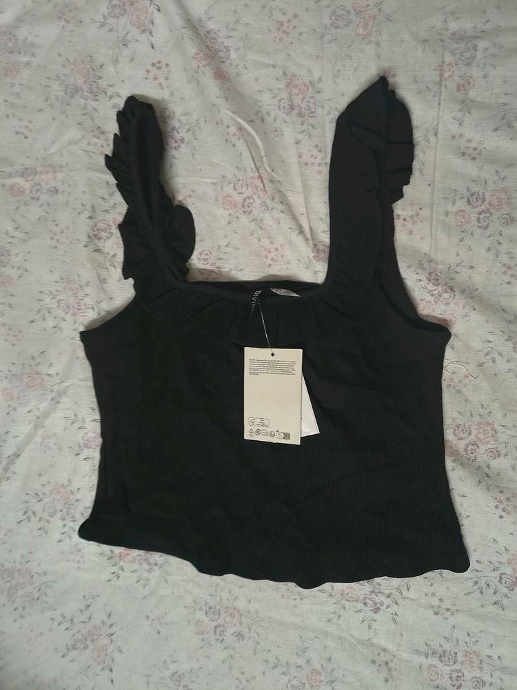 Black Ruffled Strap Crop Top