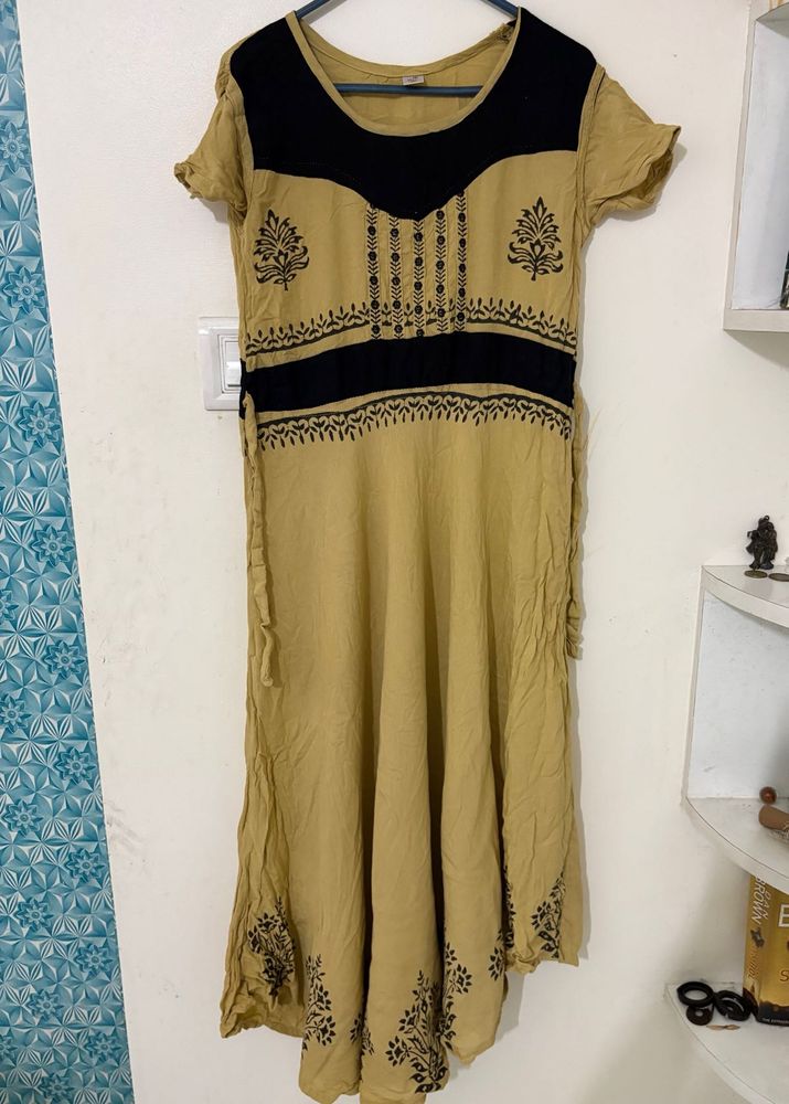 beige kurta