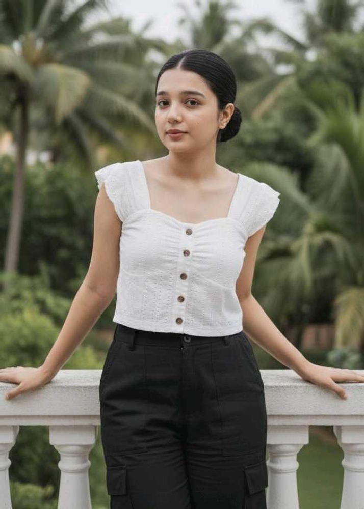 with Freebies ✨ ❤️ White Button-Front Top