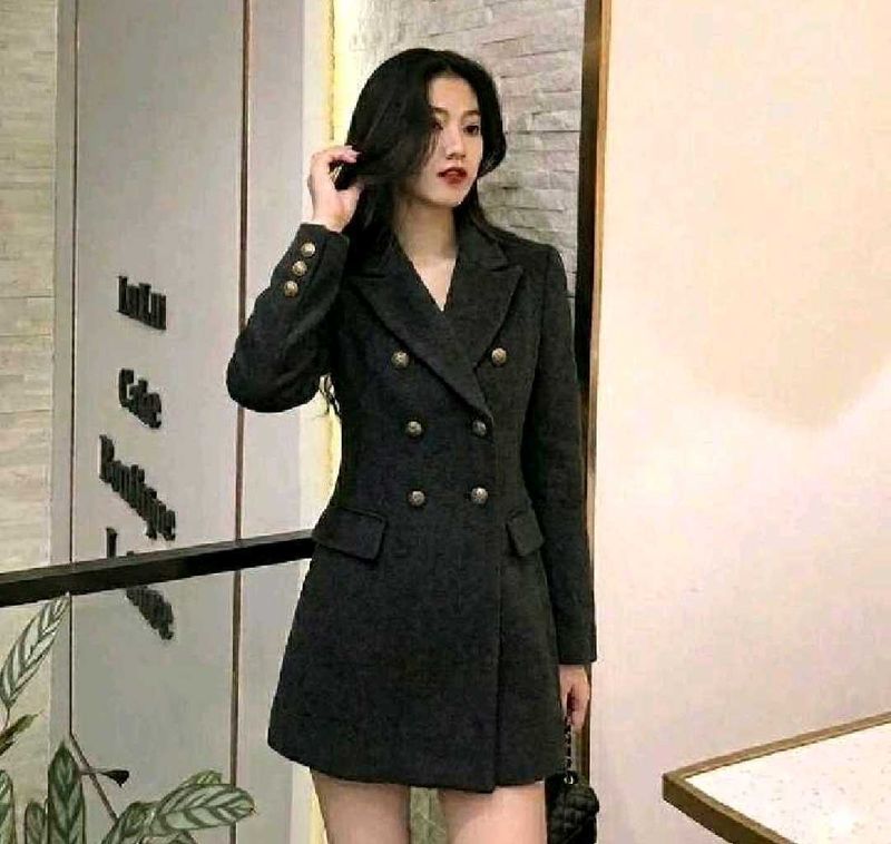Chic Double-Breasted Blazer Dress