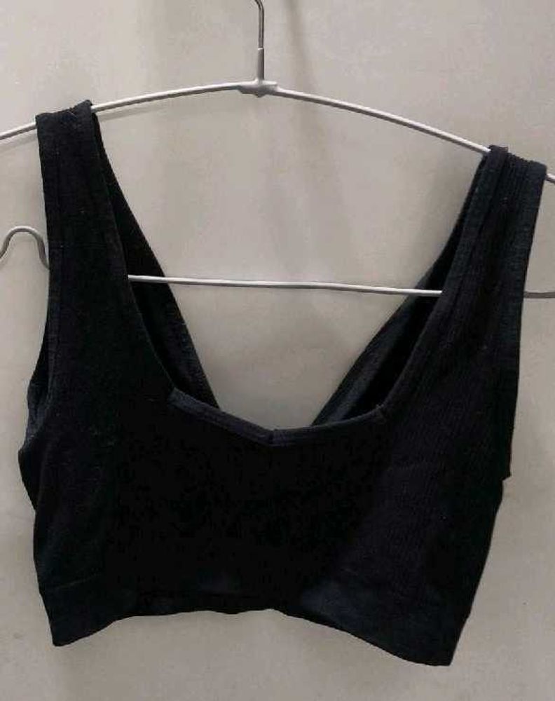 Black Sports Bra